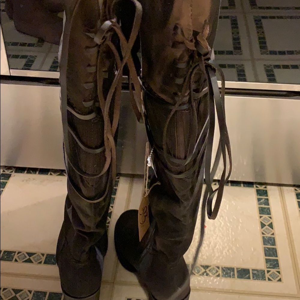 Over knee boot - Picture 3 of 4